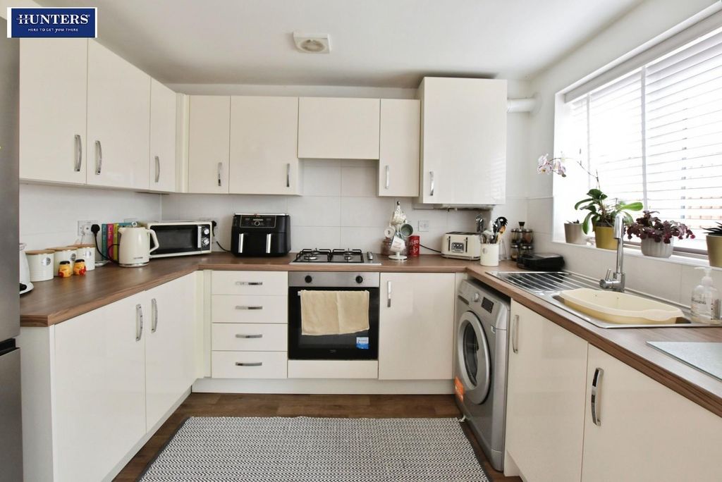 Property photo 3 of 16