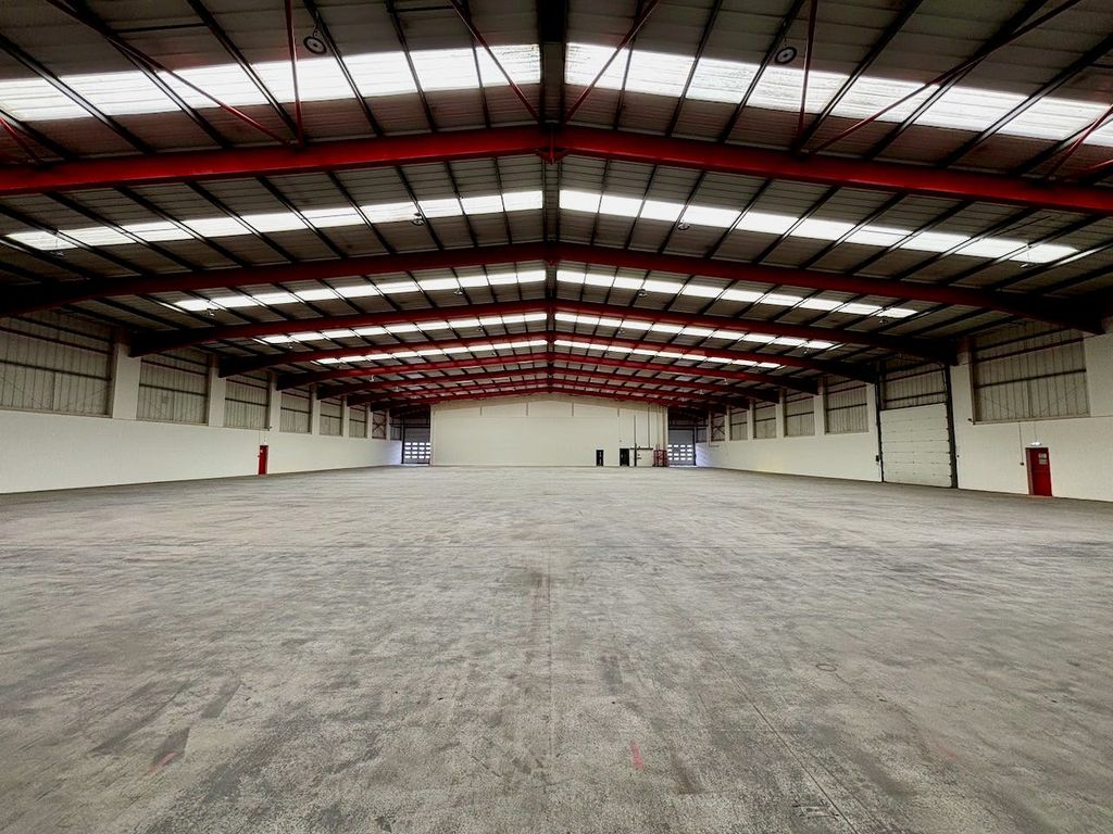 Property photo 3 of 9 12 St Martins Bedford Warehouse For Rent