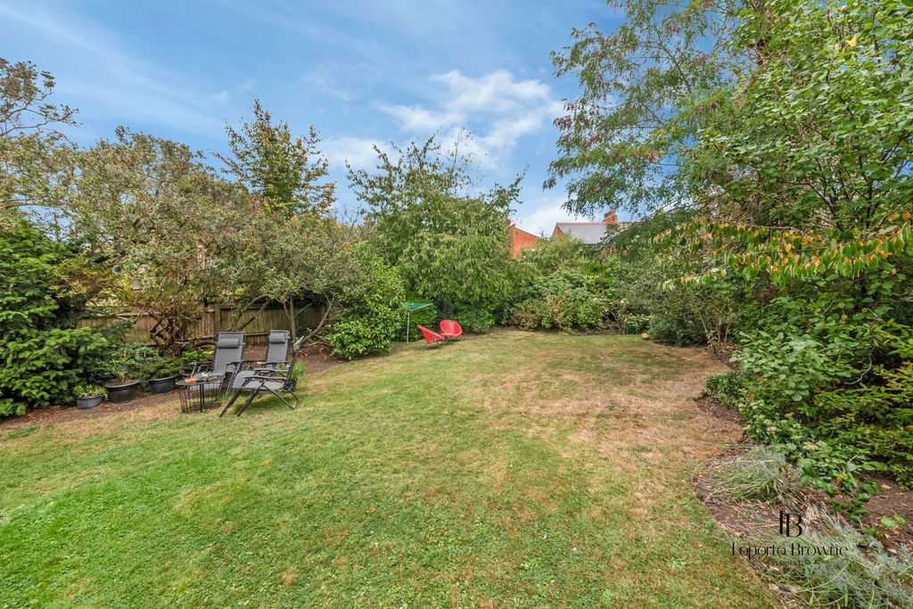 Property photo 3 of 21
