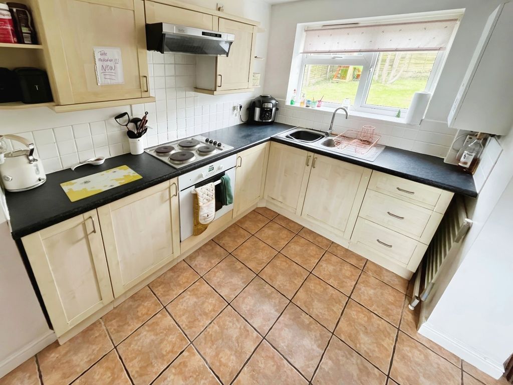 Property photo 2 of 13 Picture No. 14