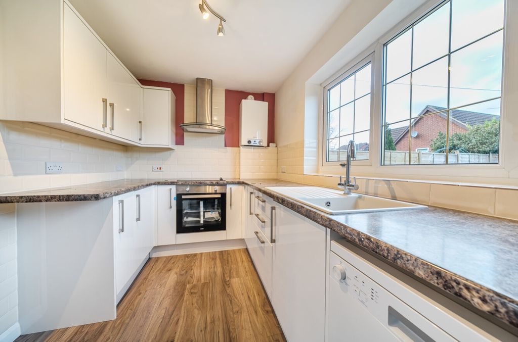 Property photo 3 of 27 1389301-5-693Ad5Bd7265B