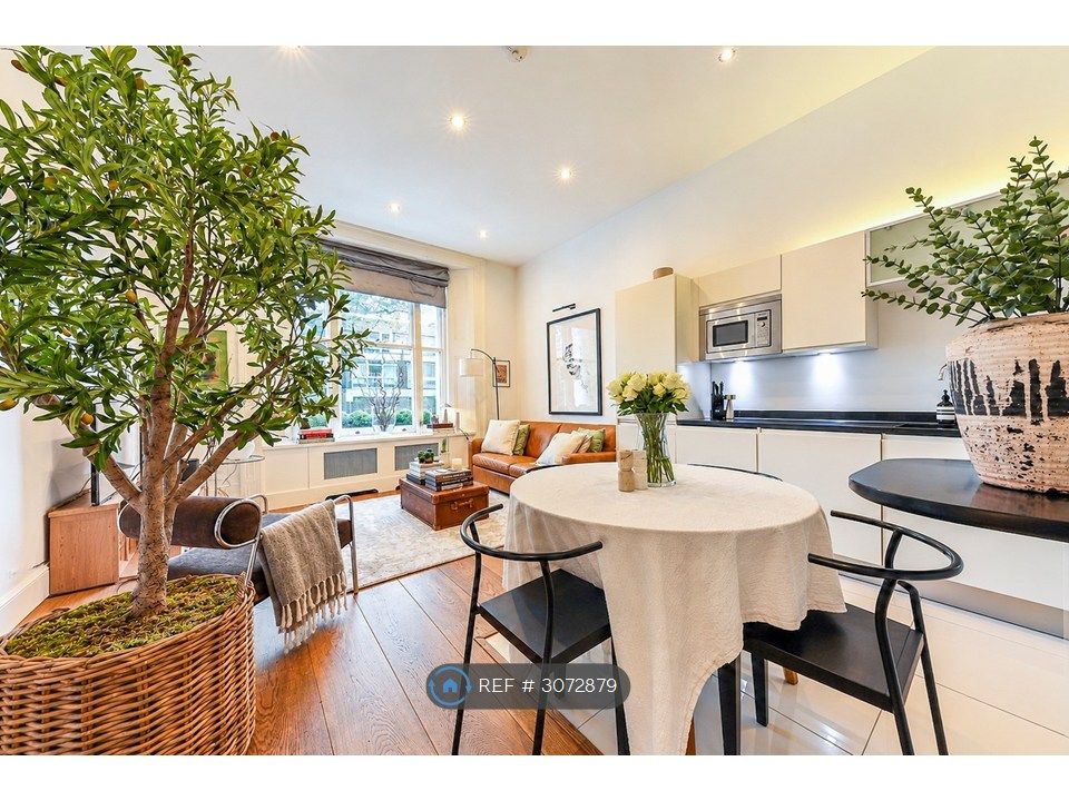 Property photo 1 of 2