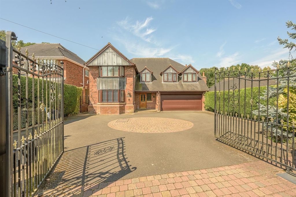 Property photo 1 of 67