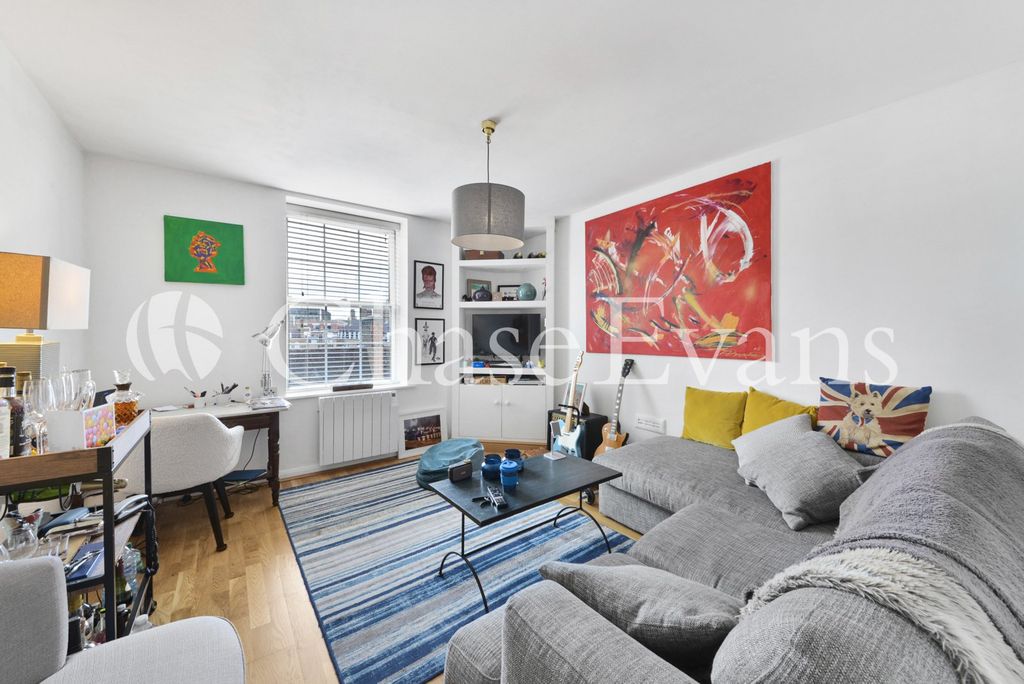 Property photo 1 of 15 Living Area