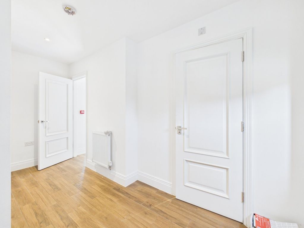 Property photo 3 of 15 Entrance