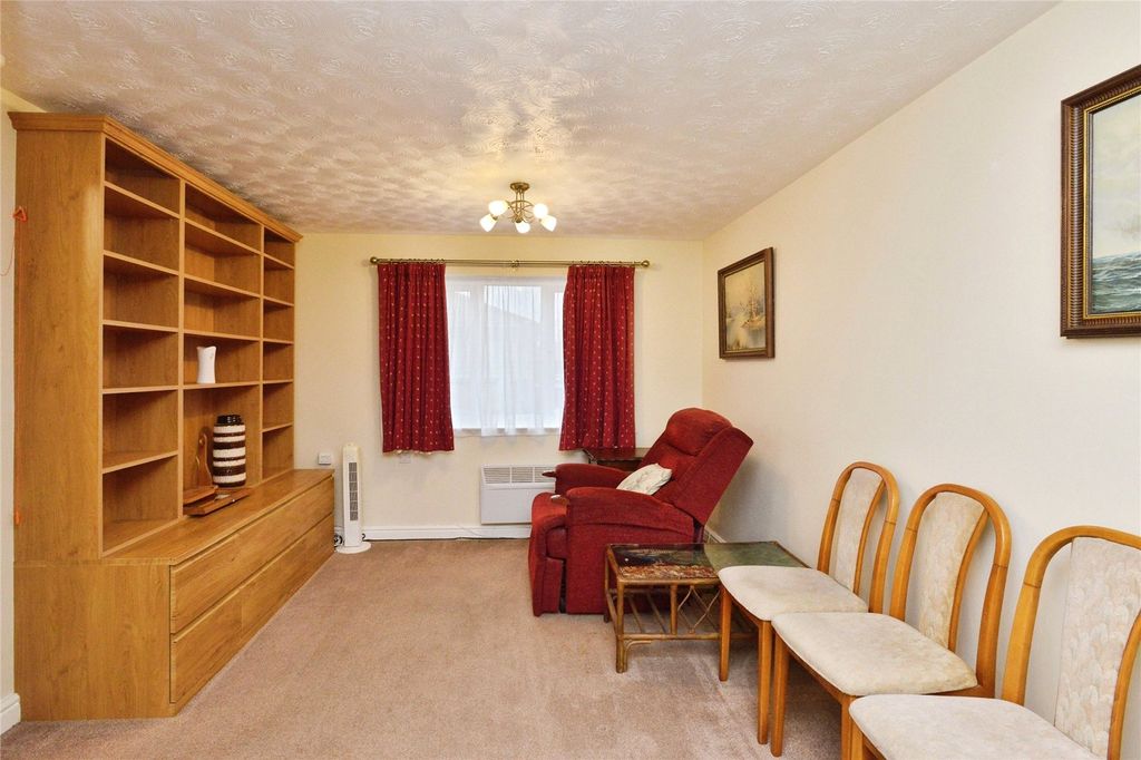 Property photo 3 of 13 Picture No. 06