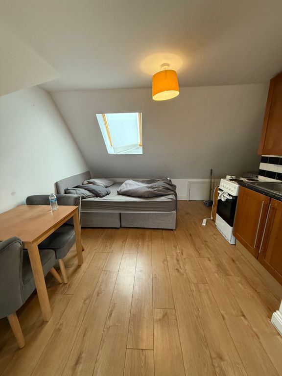 Property photo 2 of 7