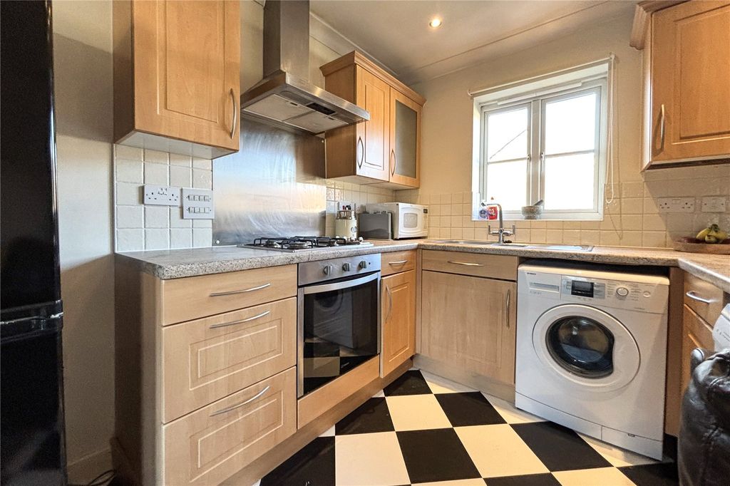 Property photo 3 of 26 Picture No. 06