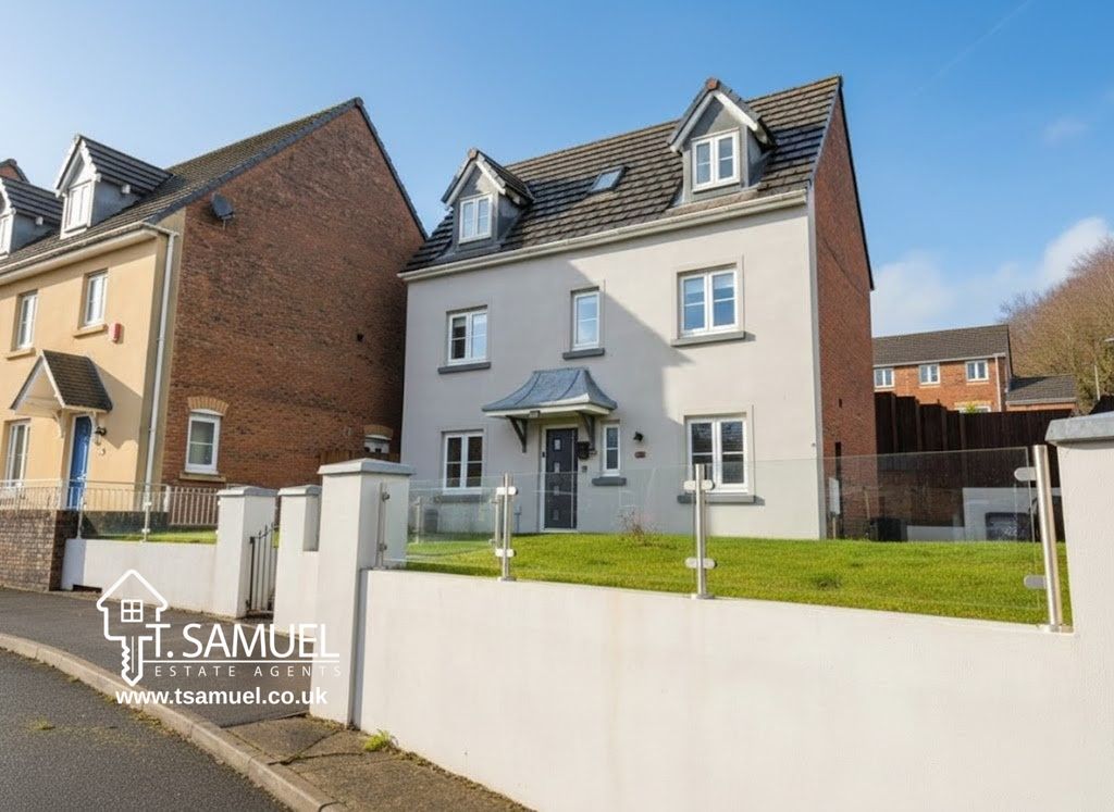 Property photo 1 of 39 Front