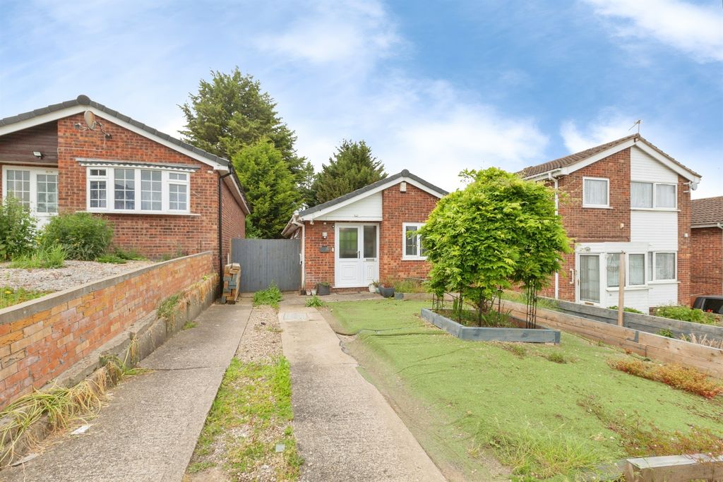 Property photo 1 of 17