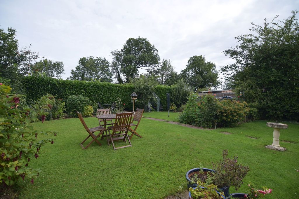 Property photo 3 of 16