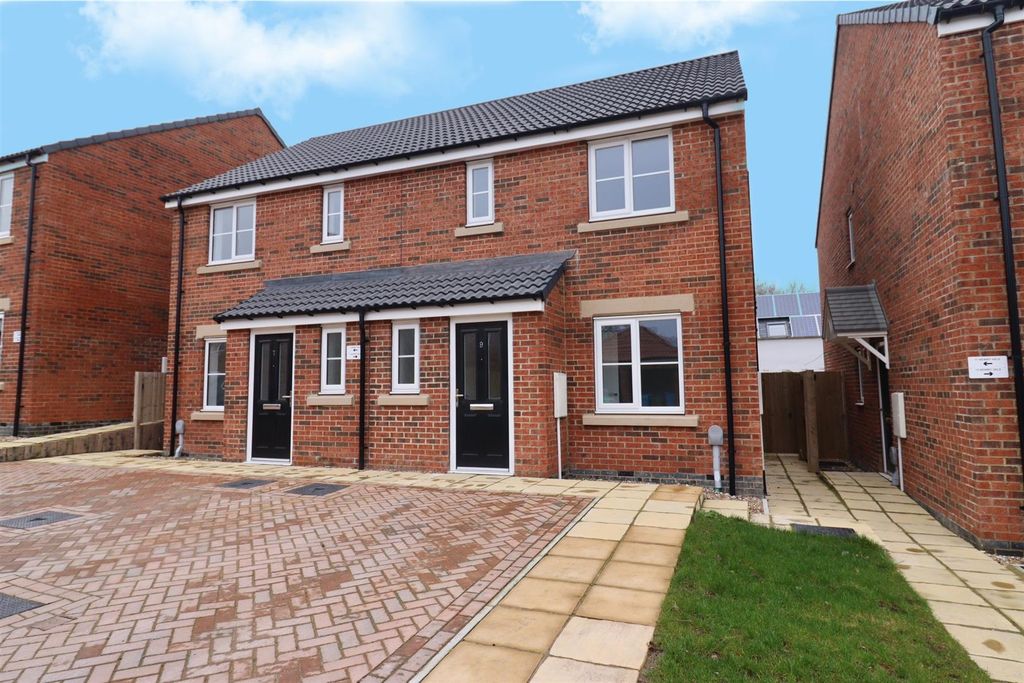 Property photo 1 of 13 Img_2295.Jpg