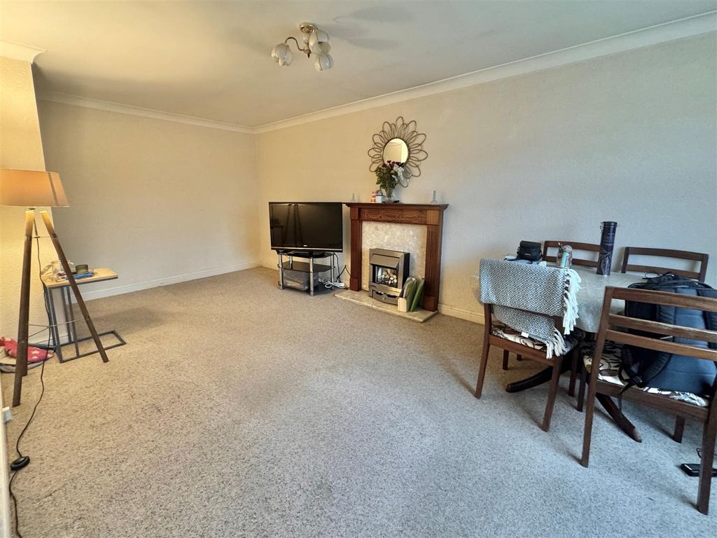 Property photo 2 of 10 1.Jpg