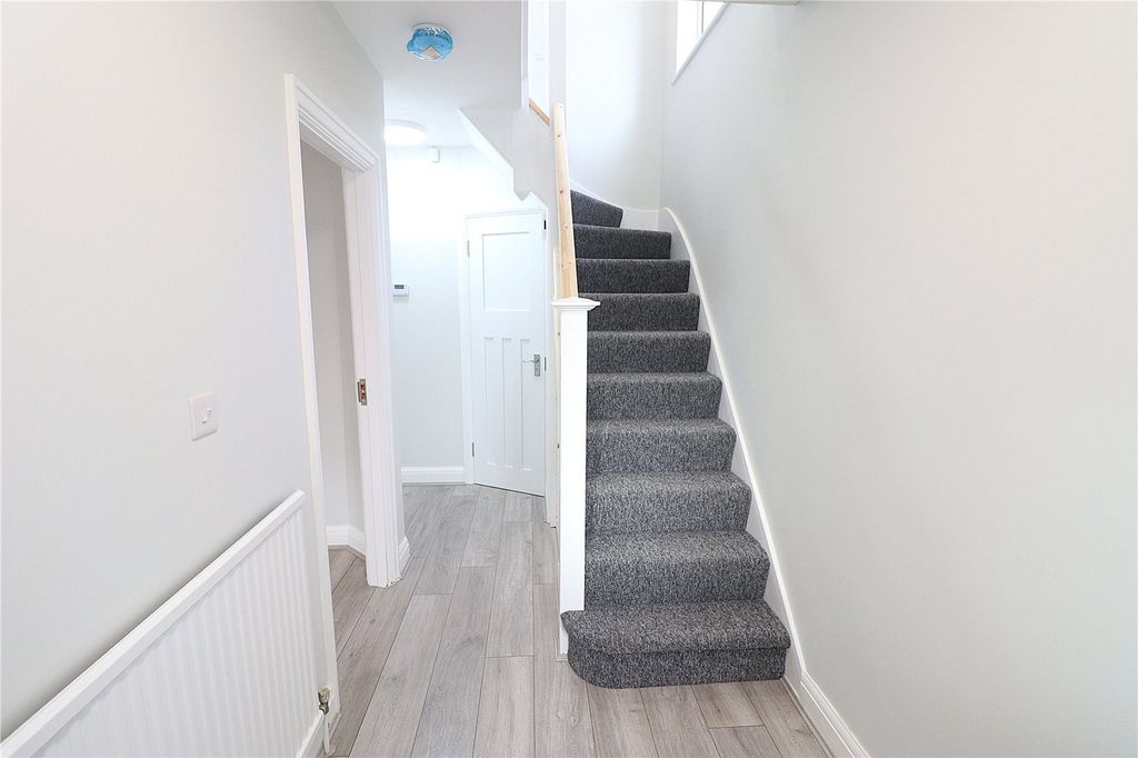 Property photo 2 of 15 Picture No. 04