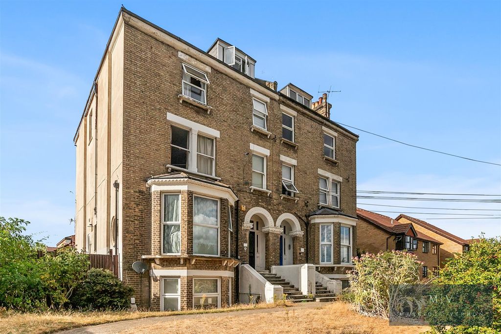 Property photo 1 of 12 Warham Road 36C MV-11.Jpg