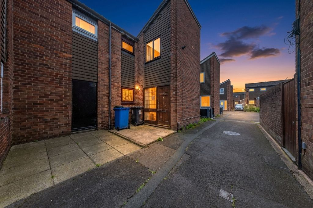 Property photo 2 of 15