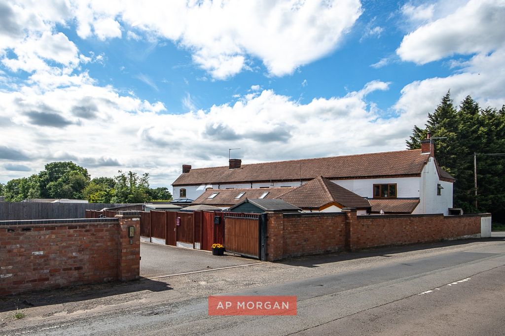 Property photo 3 of 19 Picture No. 97