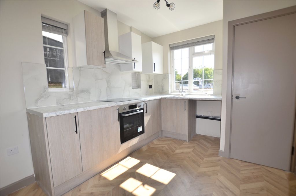 Property photo 1 of 11 Picture No. 02