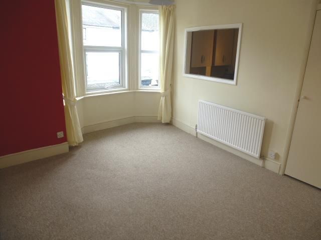 Property photo 2 of 5 Living Room