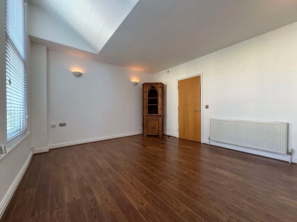 Property photo 3 of 11 Picture No. 11