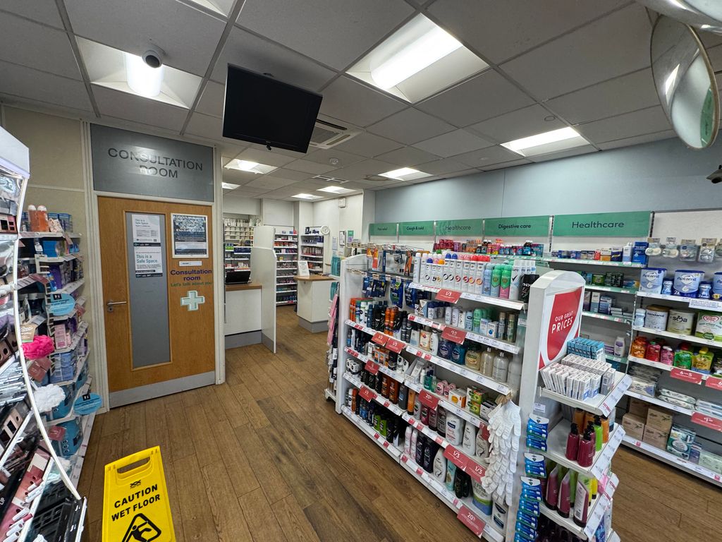 Property photo 2 of 10