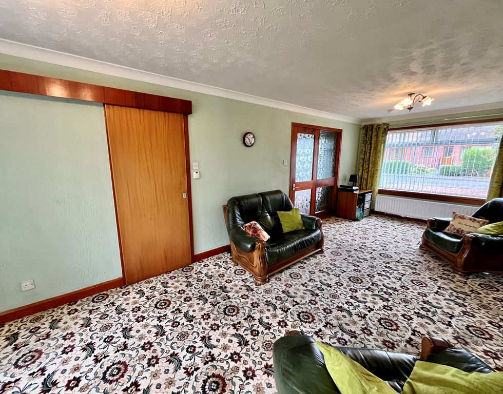 Property photo 3 of 19