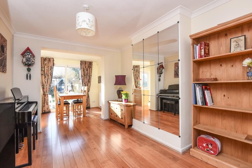 Property photo 3 of 10 Internal View 2