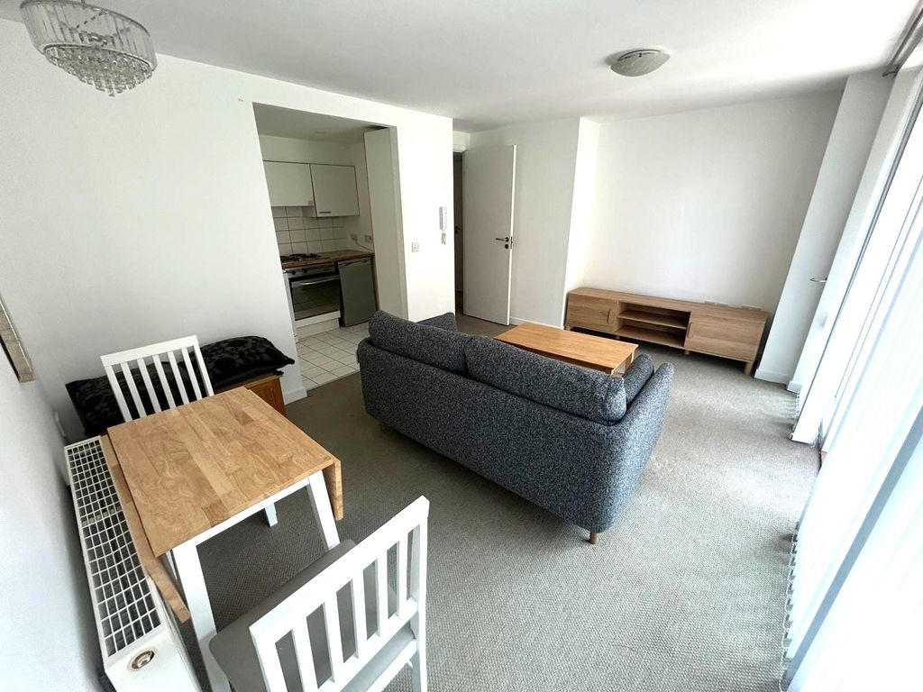 Property photo 3 of 9