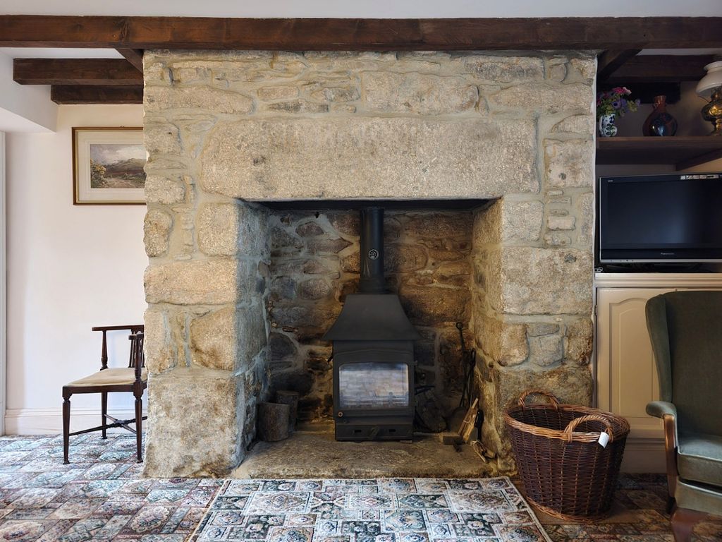 Property photo 3 of 16 5033342