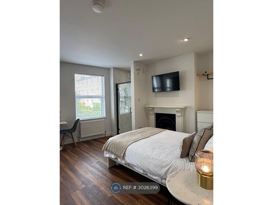 Property photo 1 of 4
