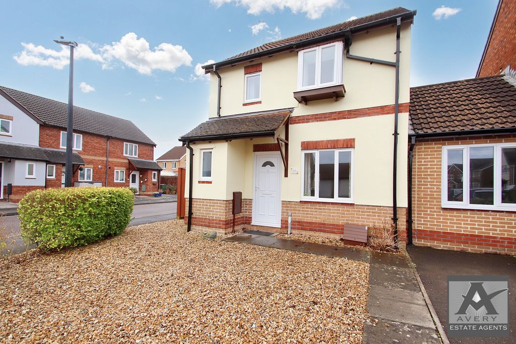 Property photo 1 of 15 3- Bedroom Link-Detached House