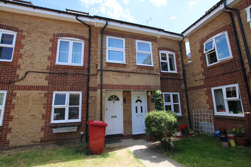 Property photo 1 of 6