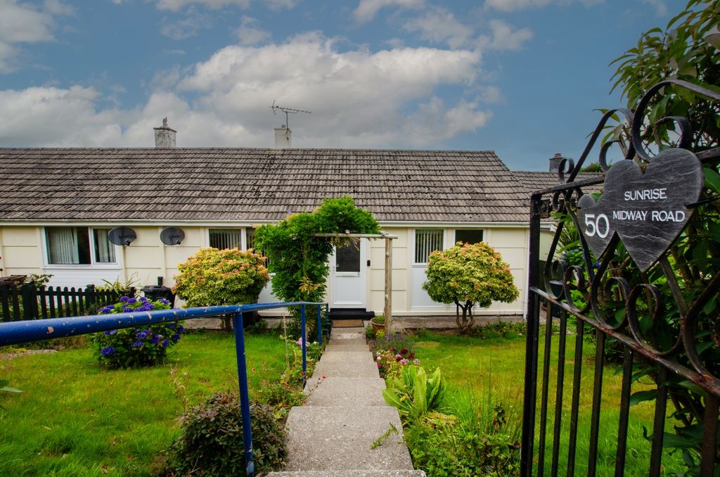 Property photo 1 of 10 50 Midway Road - Tps Bodmin 01208 74182-03 Copy