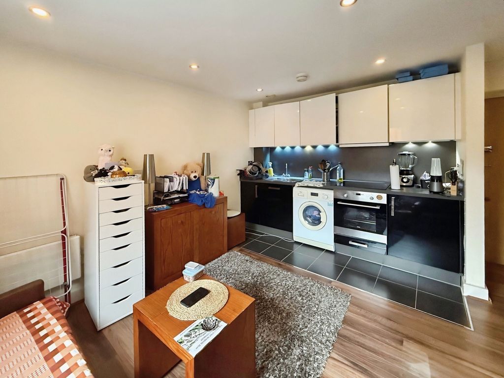 Property photo 2 of 12