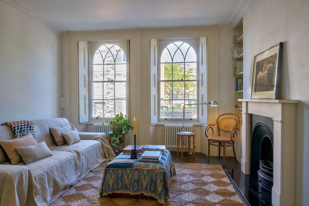 Property photo 1 of 24