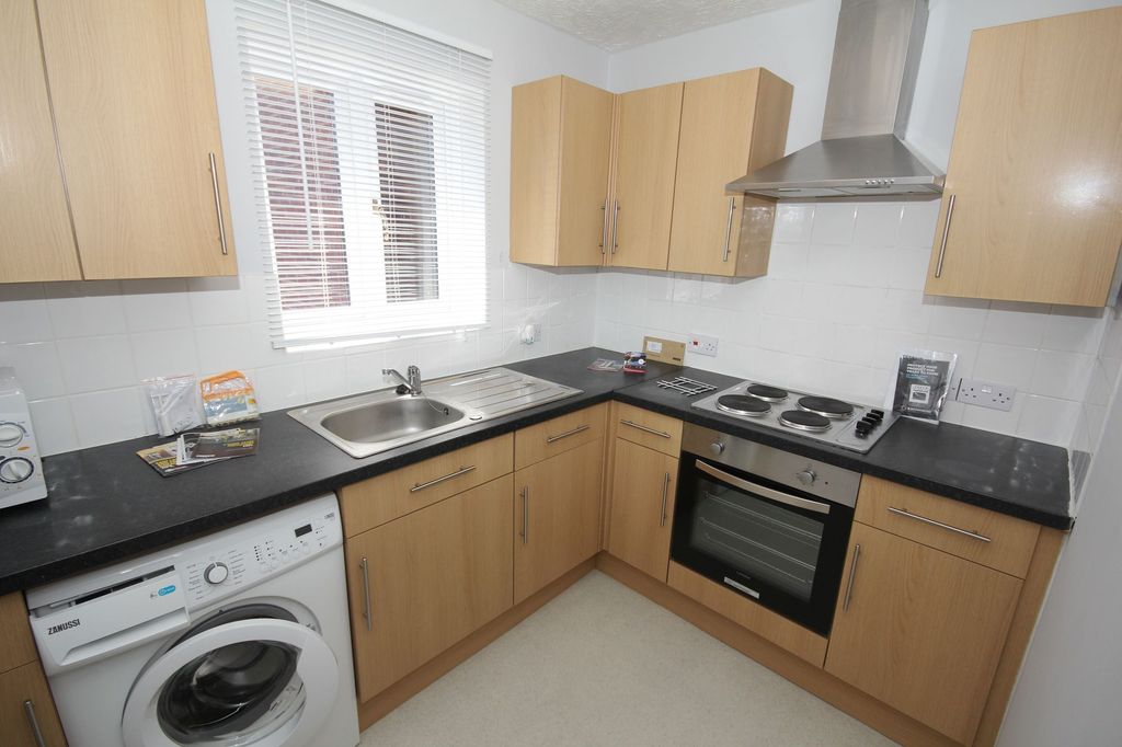 Property photo 2 of 6