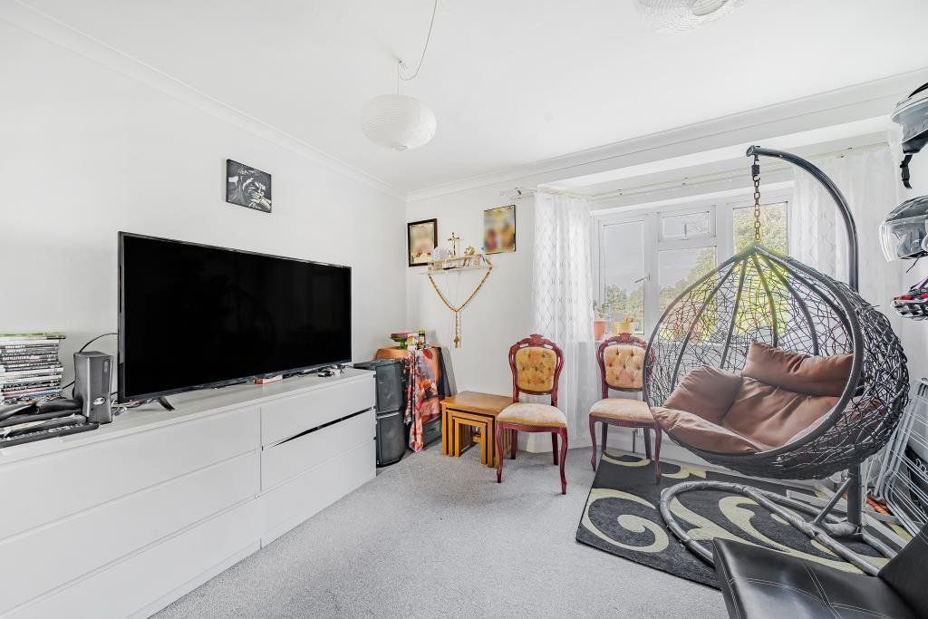 Property photo 3 of 11