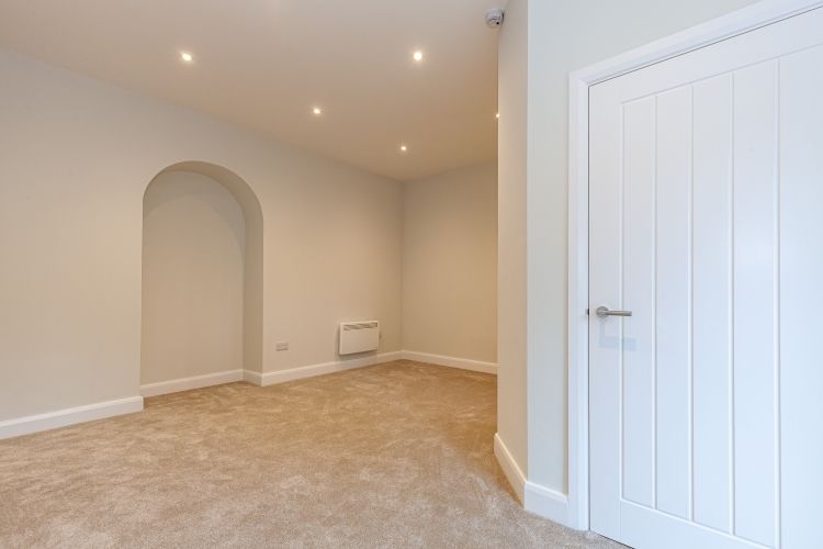 Property photo 2 of 8 263321