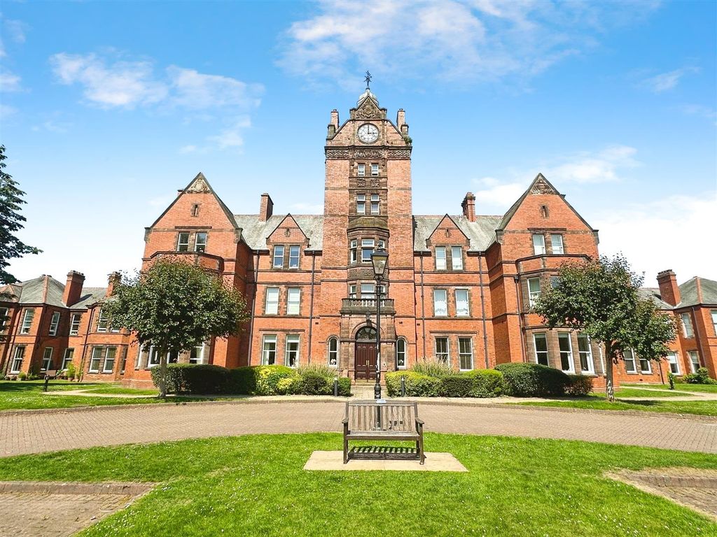 Property photo 1 of 21 St Edwards Hall