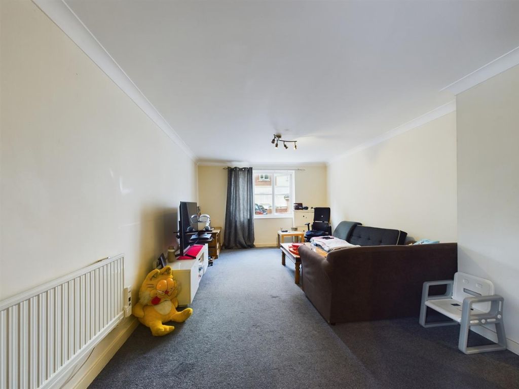 Property photo 3 of 7