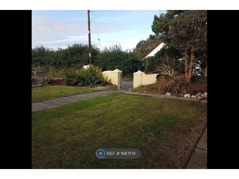 Property photo 3 of 19 Front Garden