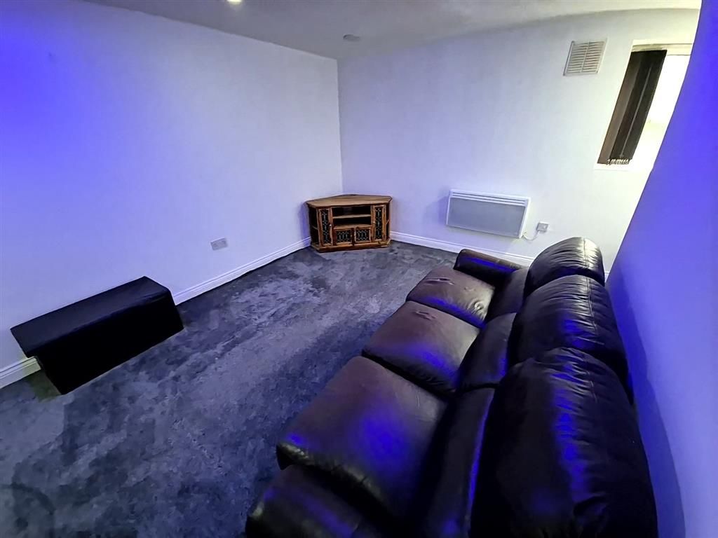 Property photo 2 of 5 Living Room