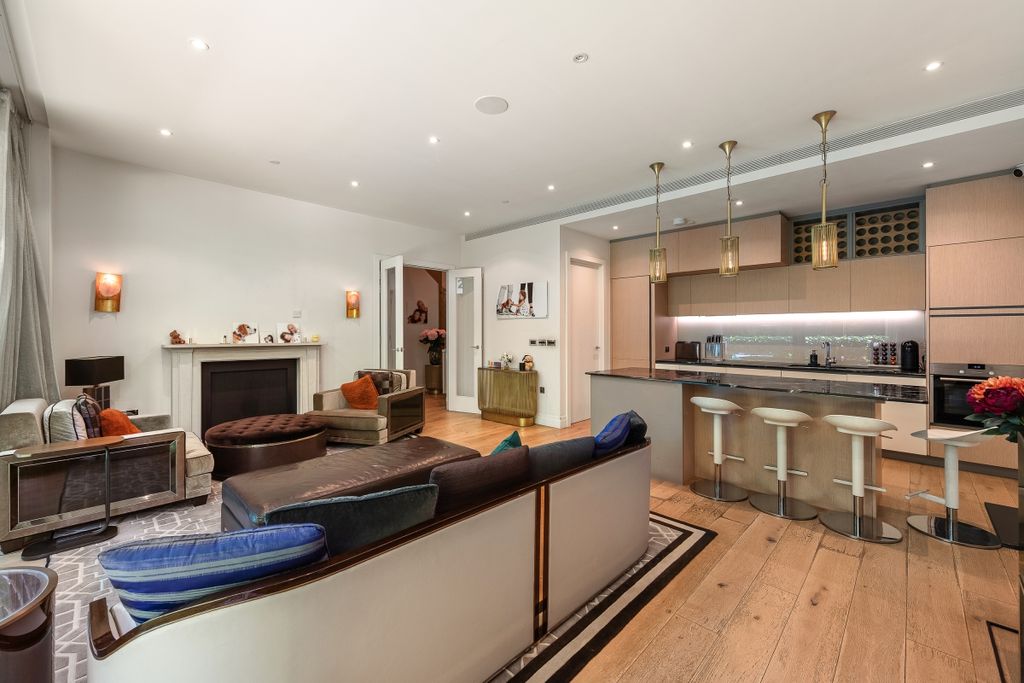 Property photo 1 of 16 094A5825