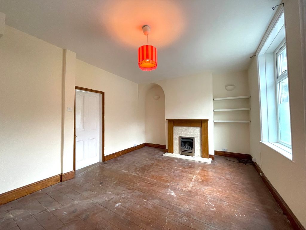 Property photo 2 of 20 Picture No. 15