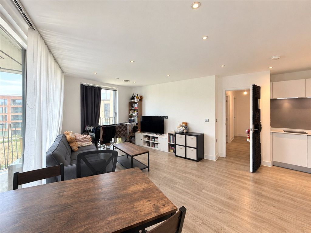 Property photo 2 of 10 Picture No. 04