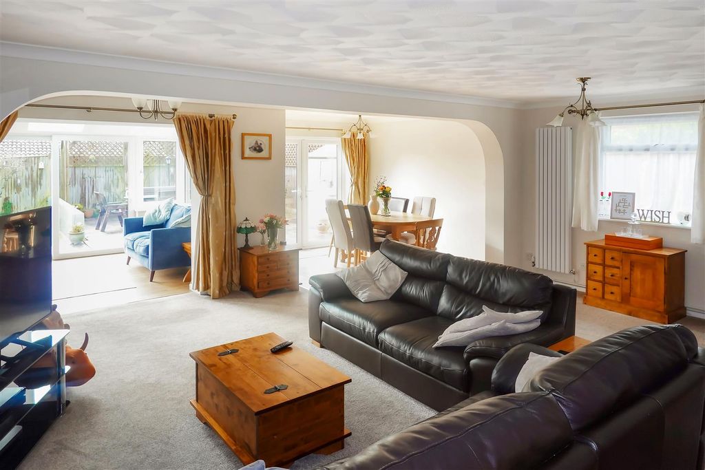 Property photo 2 of 24 Dsc00610.Jpg