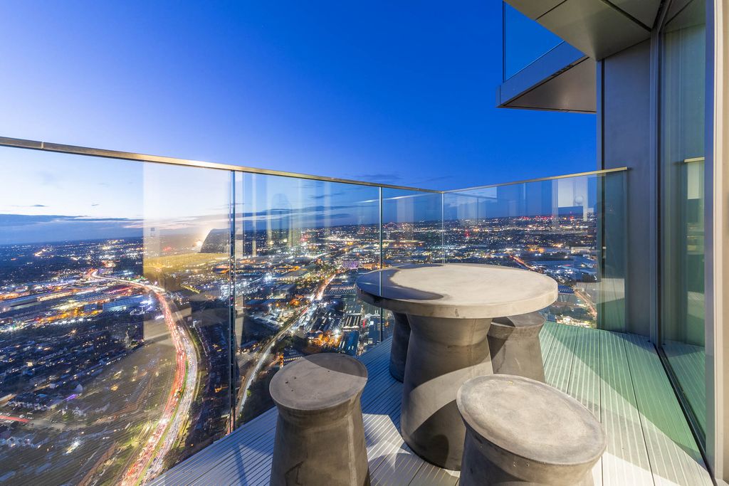 Property photo 2 of 24