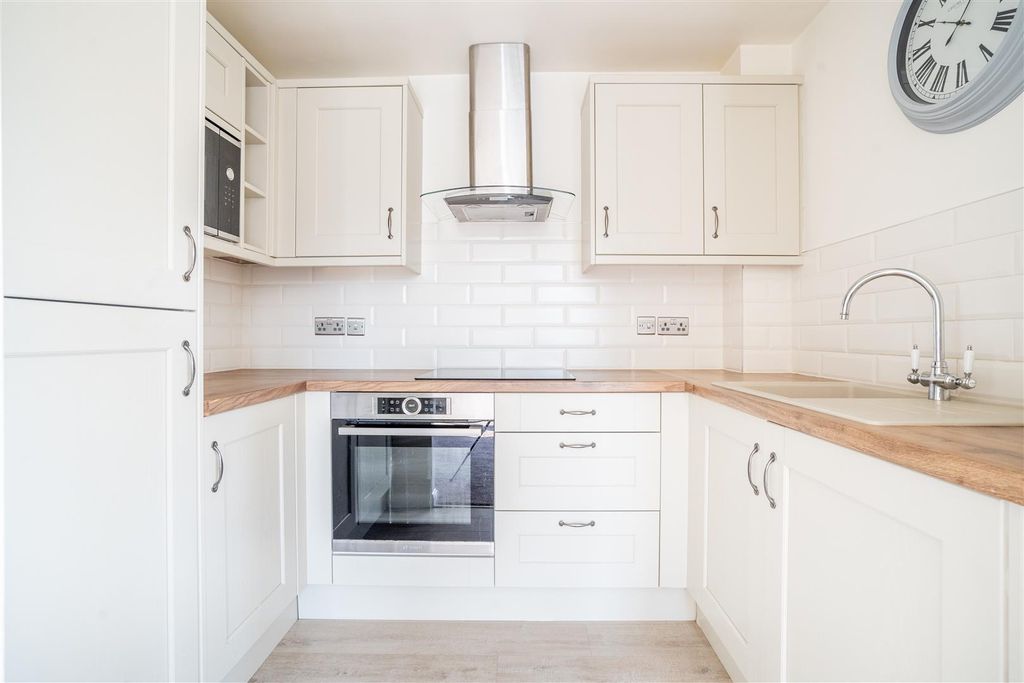 Property photo 3 of 11 Tw-4.Jpg