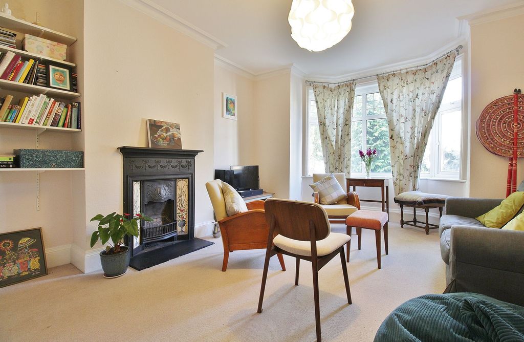 Property photo 2 of 7