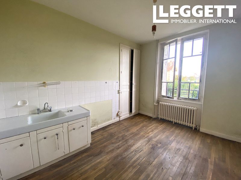 Property photo 2 of 10